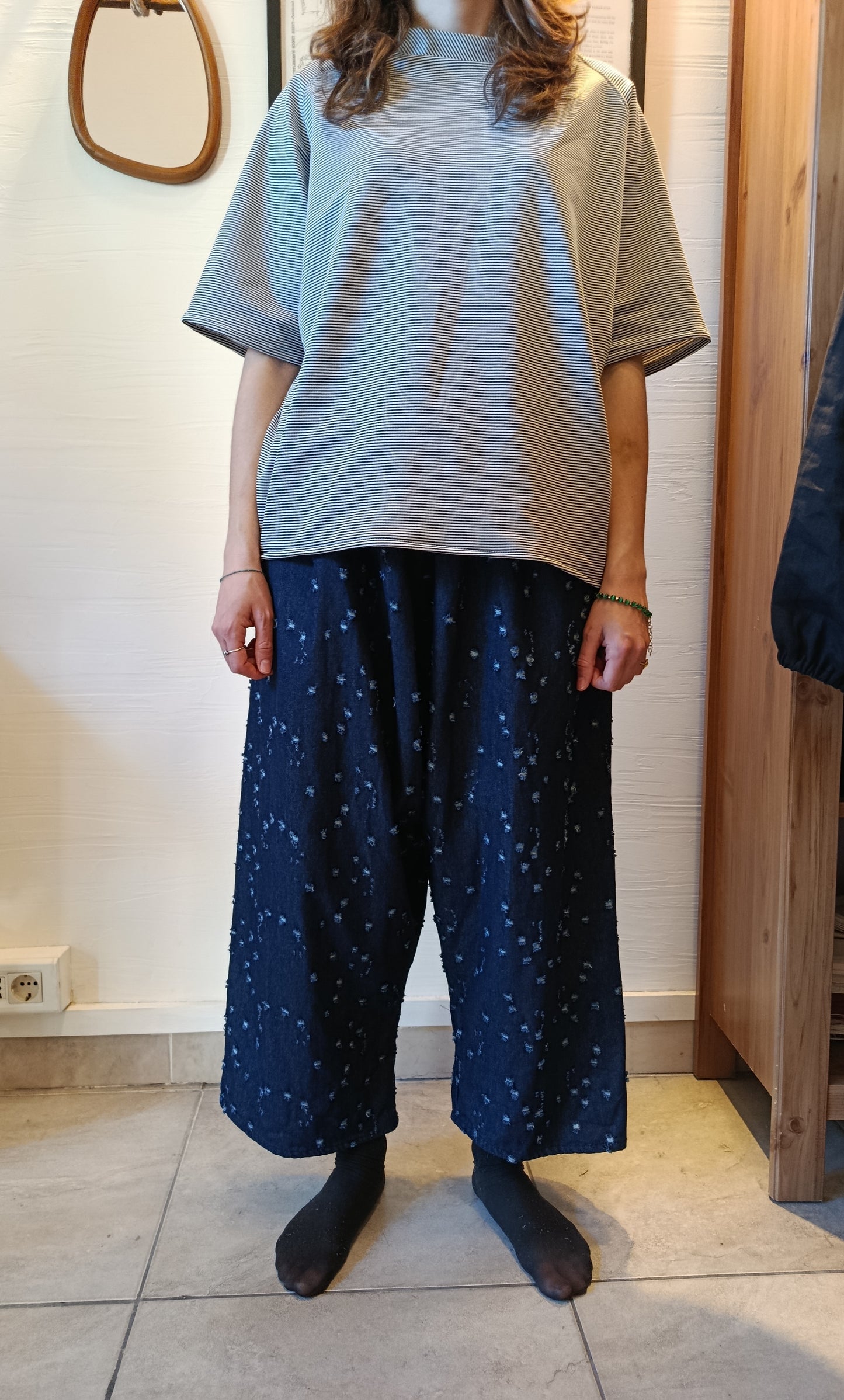Pantalone slow in jeans operato