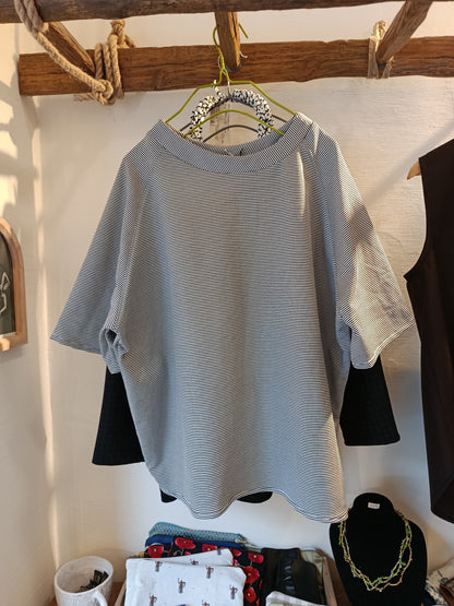 T-shirt in cotone a righe bianco nere