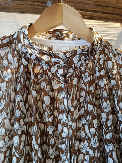 Camicia oversize in seta a fiorellini marrone bruciato