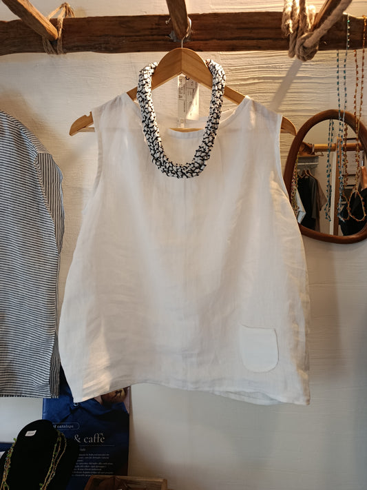 Blusa con tasca- Uovo