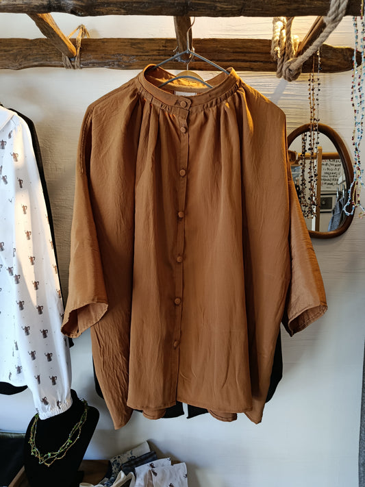 Camicia oversize in seta biscotto