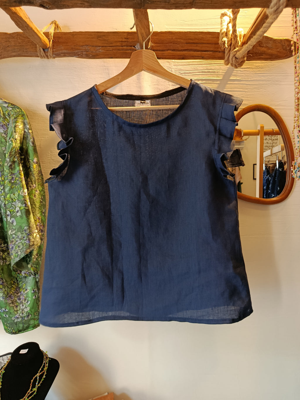 Linen camisole with ruffles - Aria