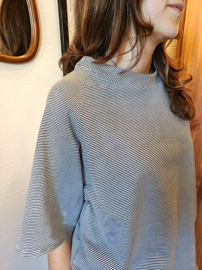 T-shirt in cotone a righe bianco nere
